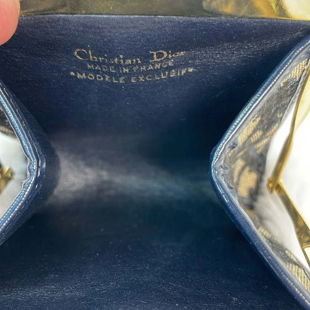DIOR KISS LOCK COIN PURSE